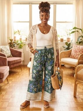 Floral Wide-Leg Pants in Forest Green